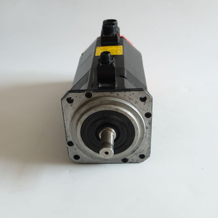 Fanuc Industrialcontrol Servo Motor Aalpha Series Servo Motor A06B-0126-B677 Used