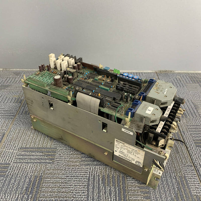 Yaskawa InstockElectric Ac Servo Motor Drive Controller Amplifier CACR-SR07BB1BM Used