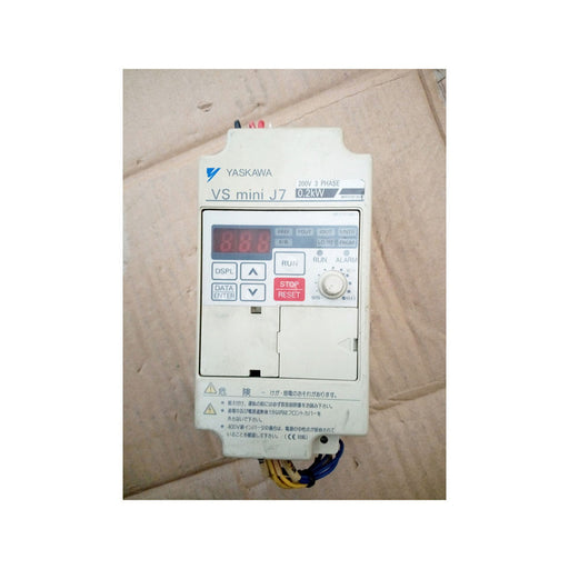 Yaskawa CIMR-J7AA20P2 Servo Drive Amplifier