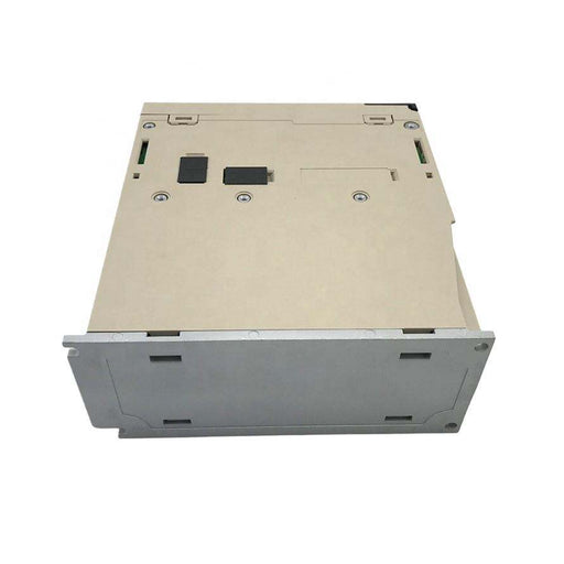 Yaskawa SgdsraaServo Drive UnitServopack SGD7S-5R5A00A002 Original new