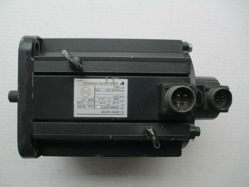 Yaskawa USASEM-30AE2K-1 AC Servo Motor