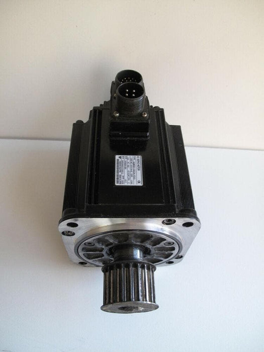 Yaskawa SGMGH-13DCA-YG15-1 AC Servo Motor